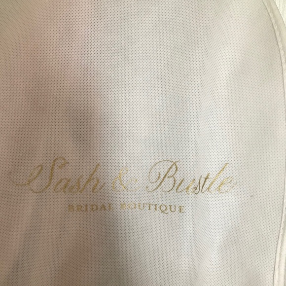 Gorgeous evening gown prom dress. - Picture 8 of 9